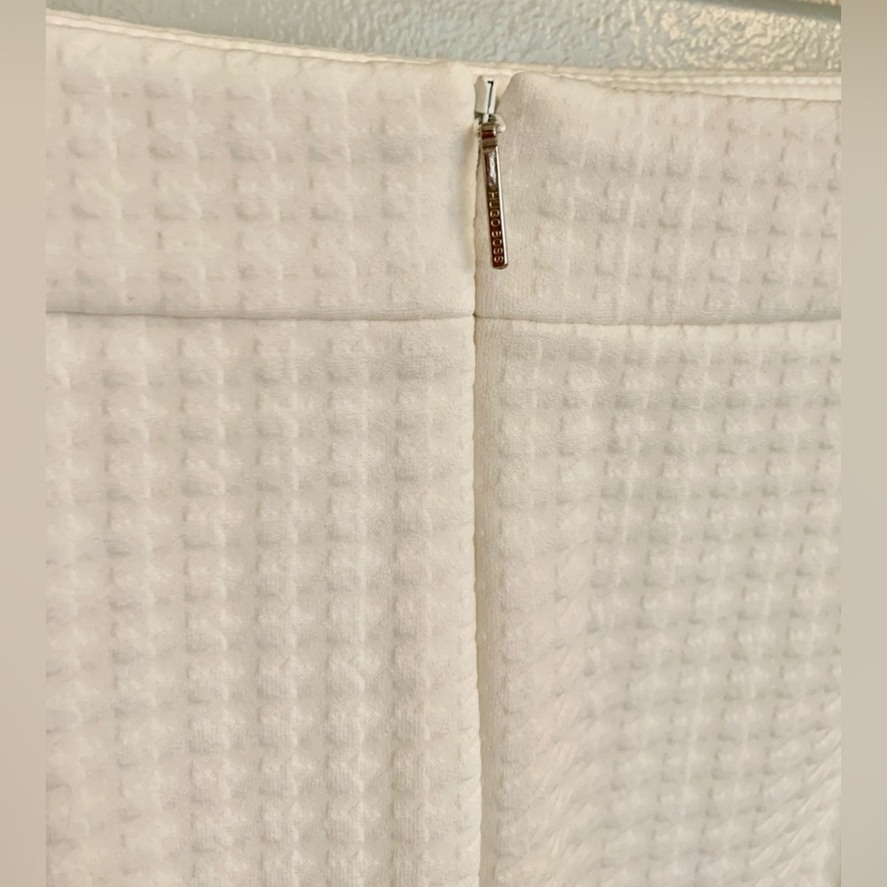 Hugo Boss White Blazer and Skirt Set - Picture 10 of 13